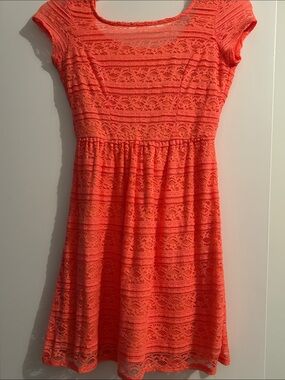 Coral Lace Short-Sleeve Casual Fit Dress